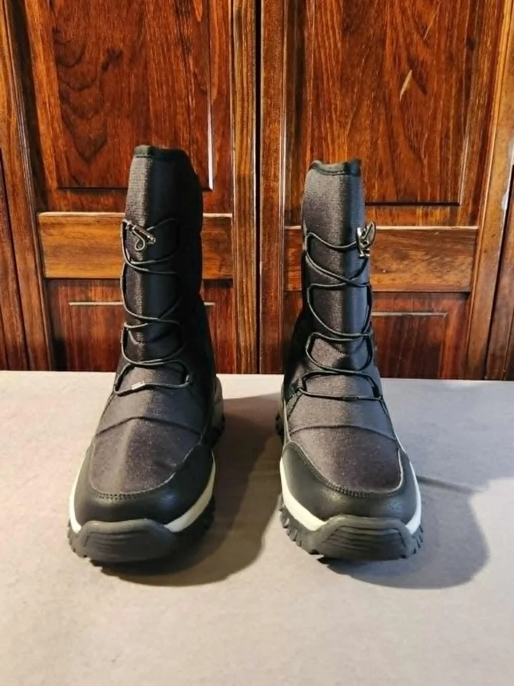 Unisex Black Insulated Winter Snow Boots – Size 43